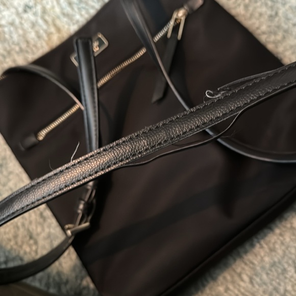 Kate Spade Crossbody - Picture 2 of 3